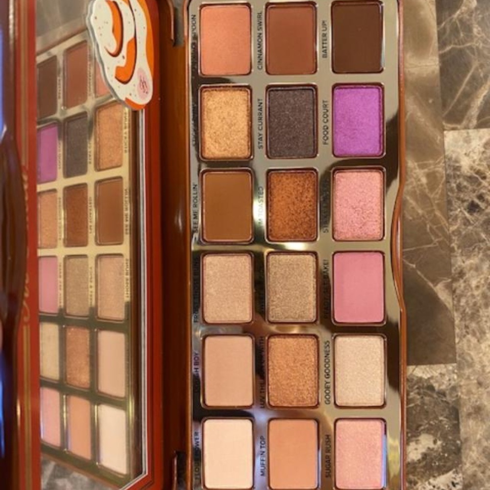 TOO Faced Cinnamon Swirl Palette
